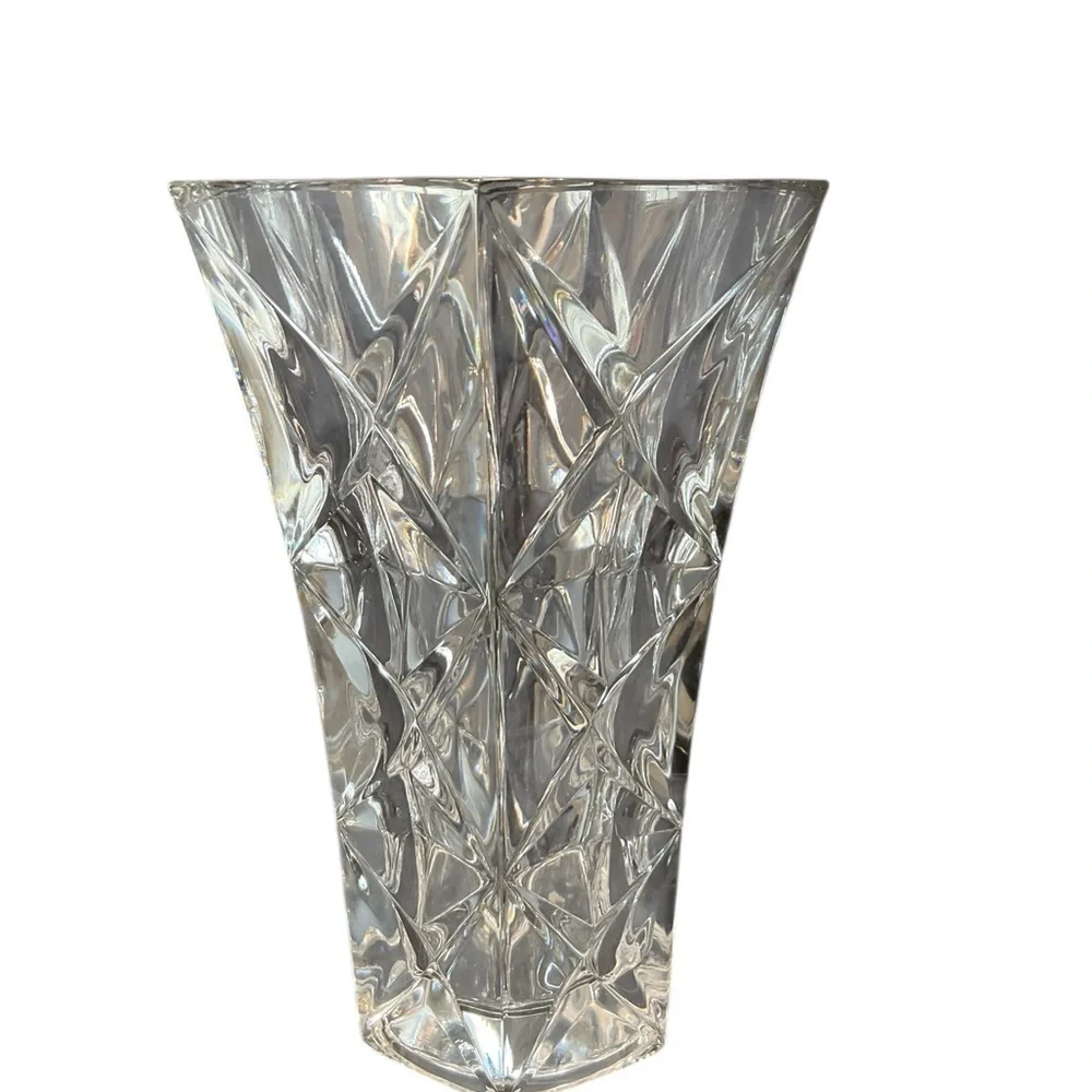 Lead Crystal Vase 7” Tall